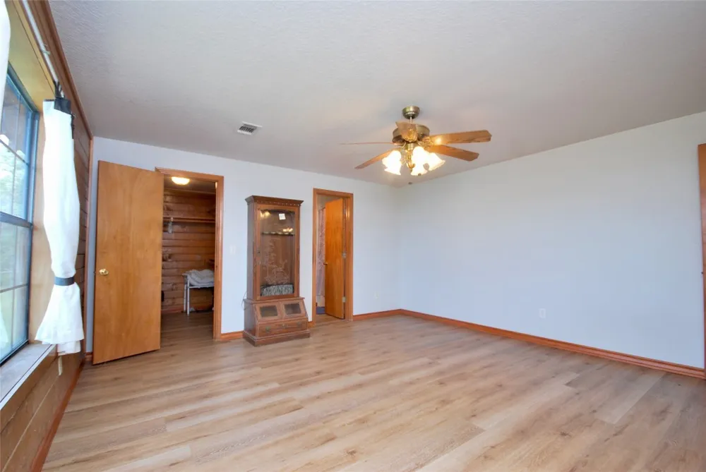 2725 Old Lehmann Road Kingsbury, TX 78638